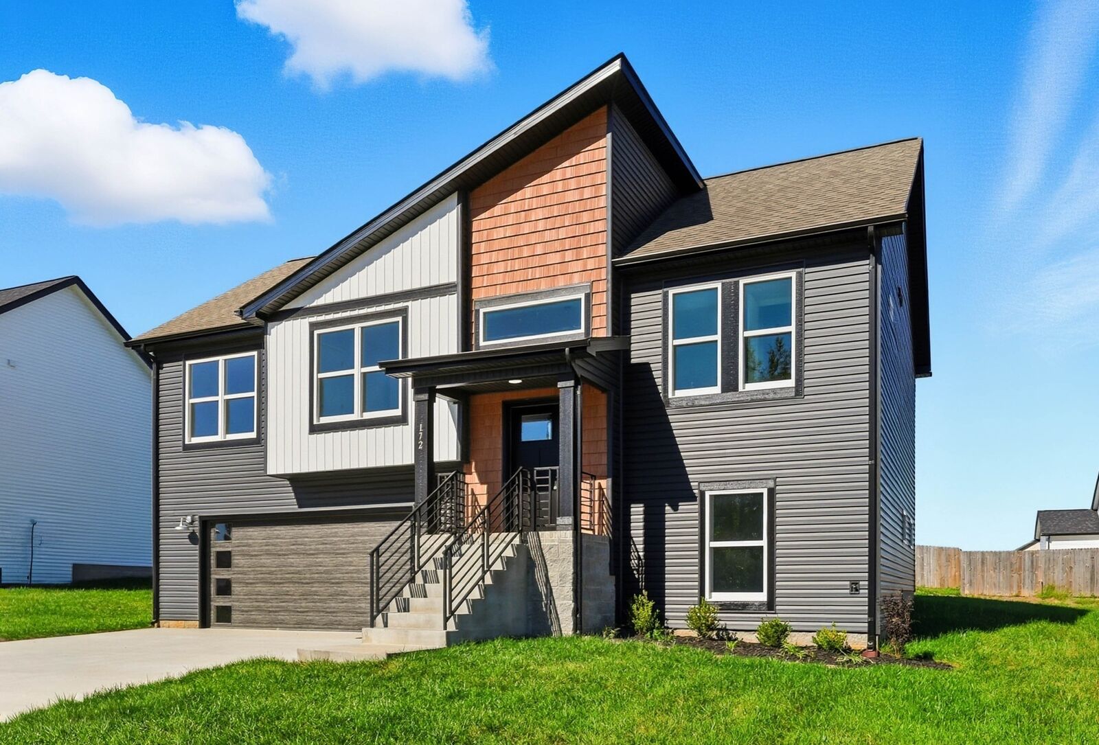 Property Photo: 172 Leitrim Dr TN 37042