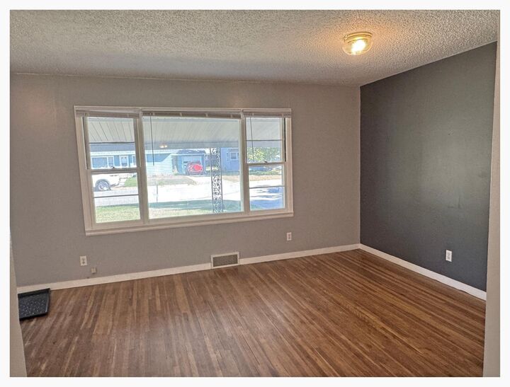 Property Photo:  2717 Beltrami Avenue NW  MN 56601 