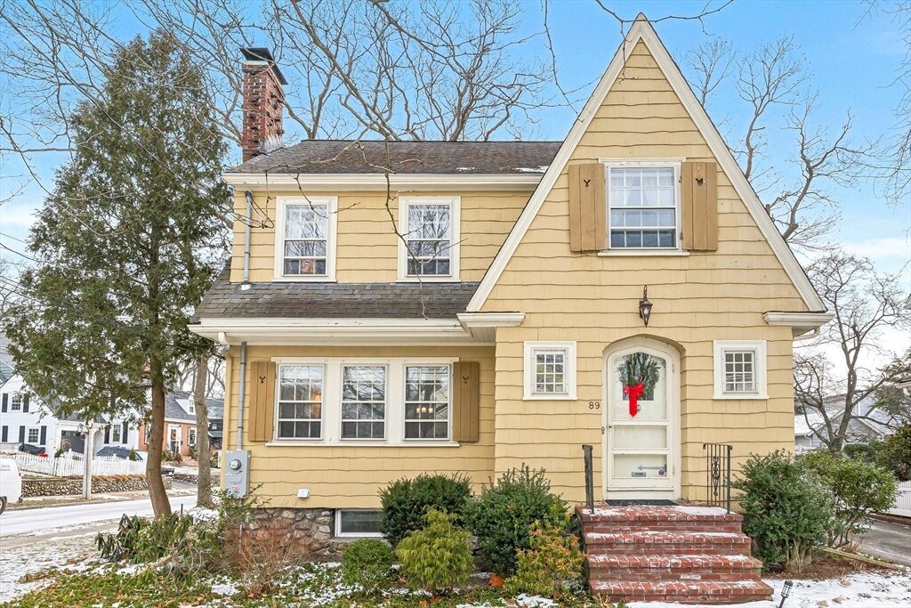 Property Photo:  89 Lovell Rd  MA 02176 