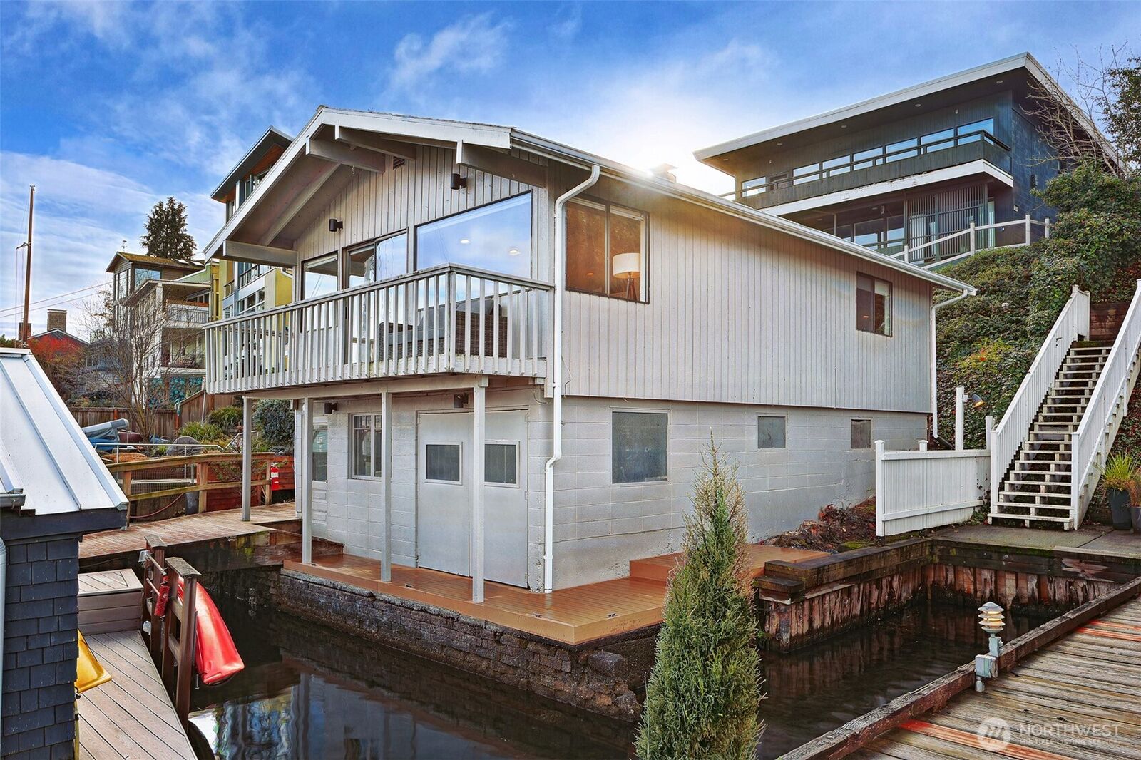 Property Photo:  3012  Fuhrman Avenue E A  WA 98102 