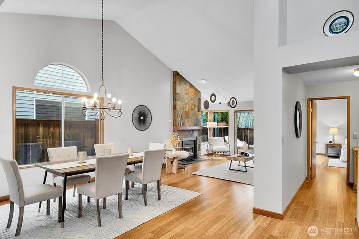 Property Photo:  20310  Hollyhills Drive NE  WA 98011 