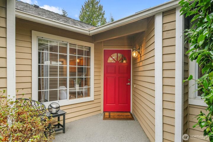 Property Photo:  20310  Hollyhills Drive NE  WA 98011 