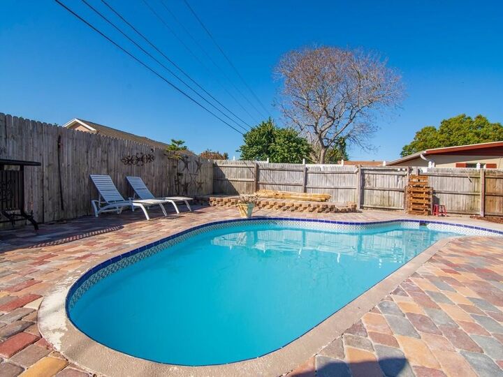 Property Photo: 703 5th Place SW FL 32962