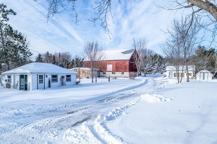 Property Photo:  E8130 Flease Road  WI 54961-8021 