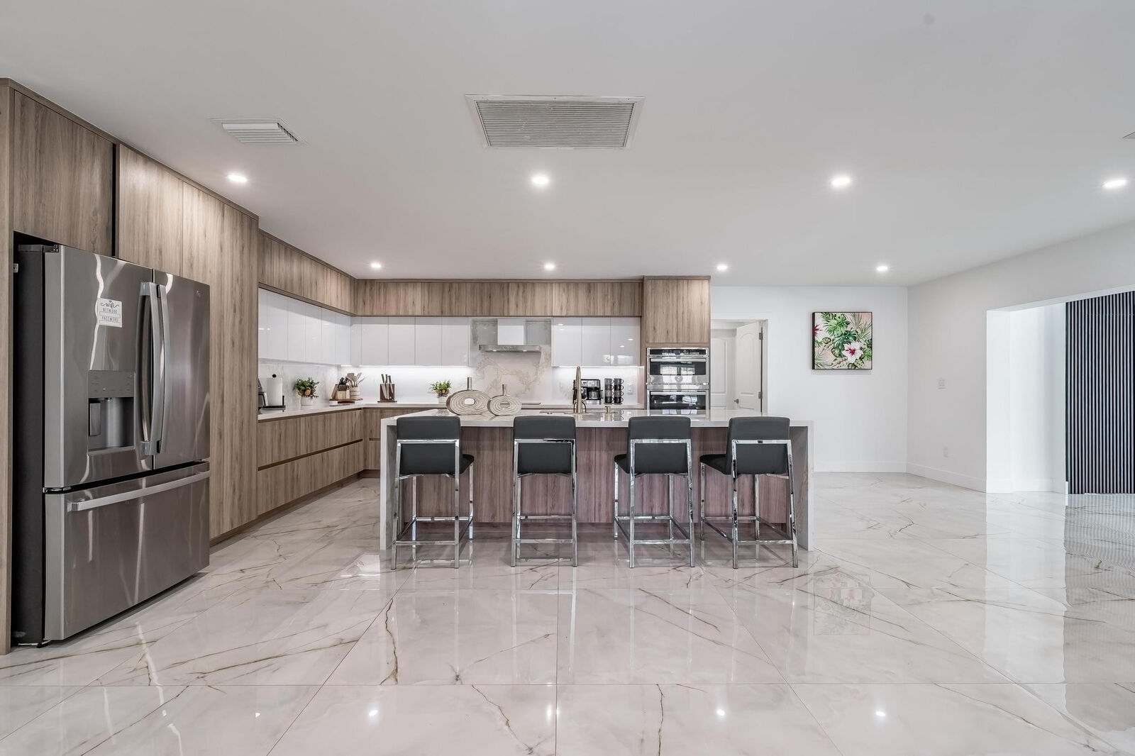 Property Photo: 15201 SW 74th Place FL 33157