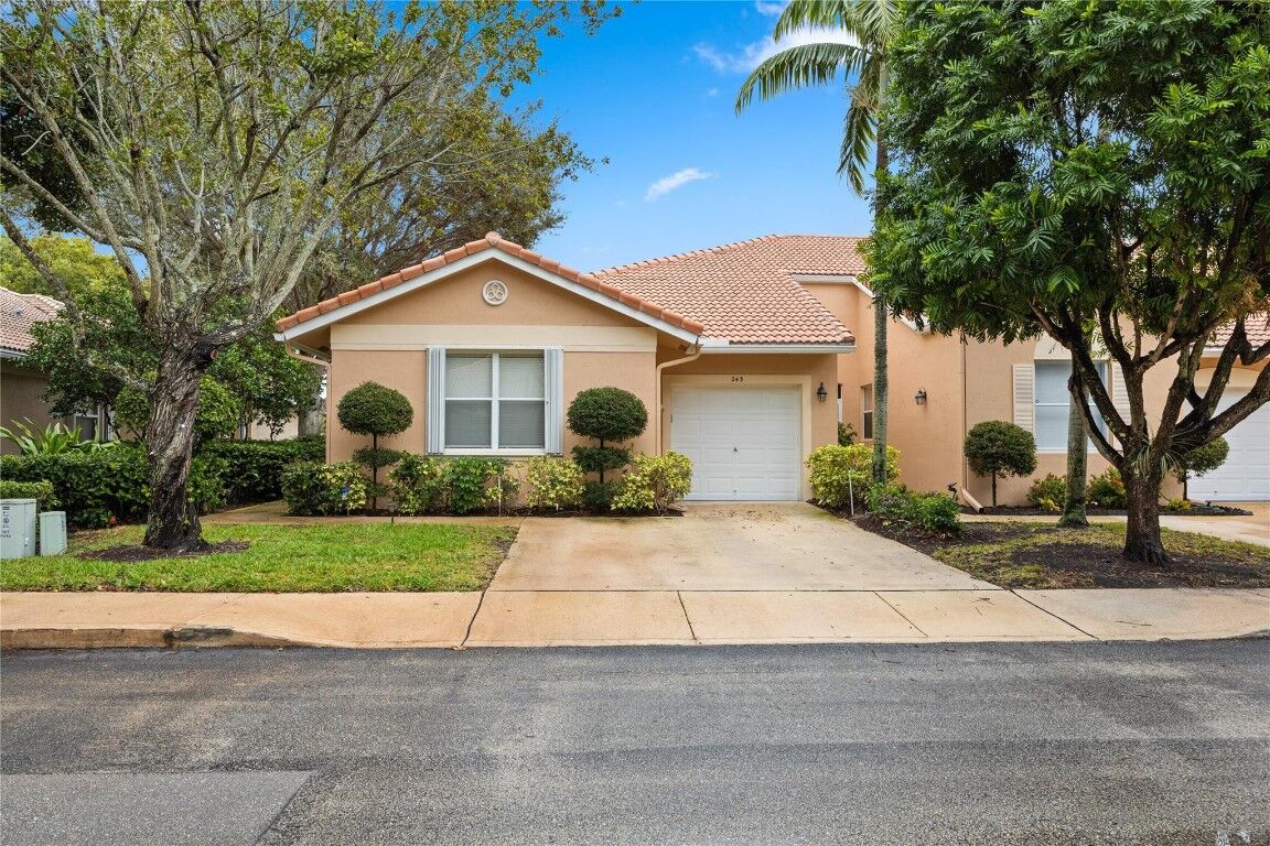 Property Photo:  243 Coral Trace Lane  FL 33445 