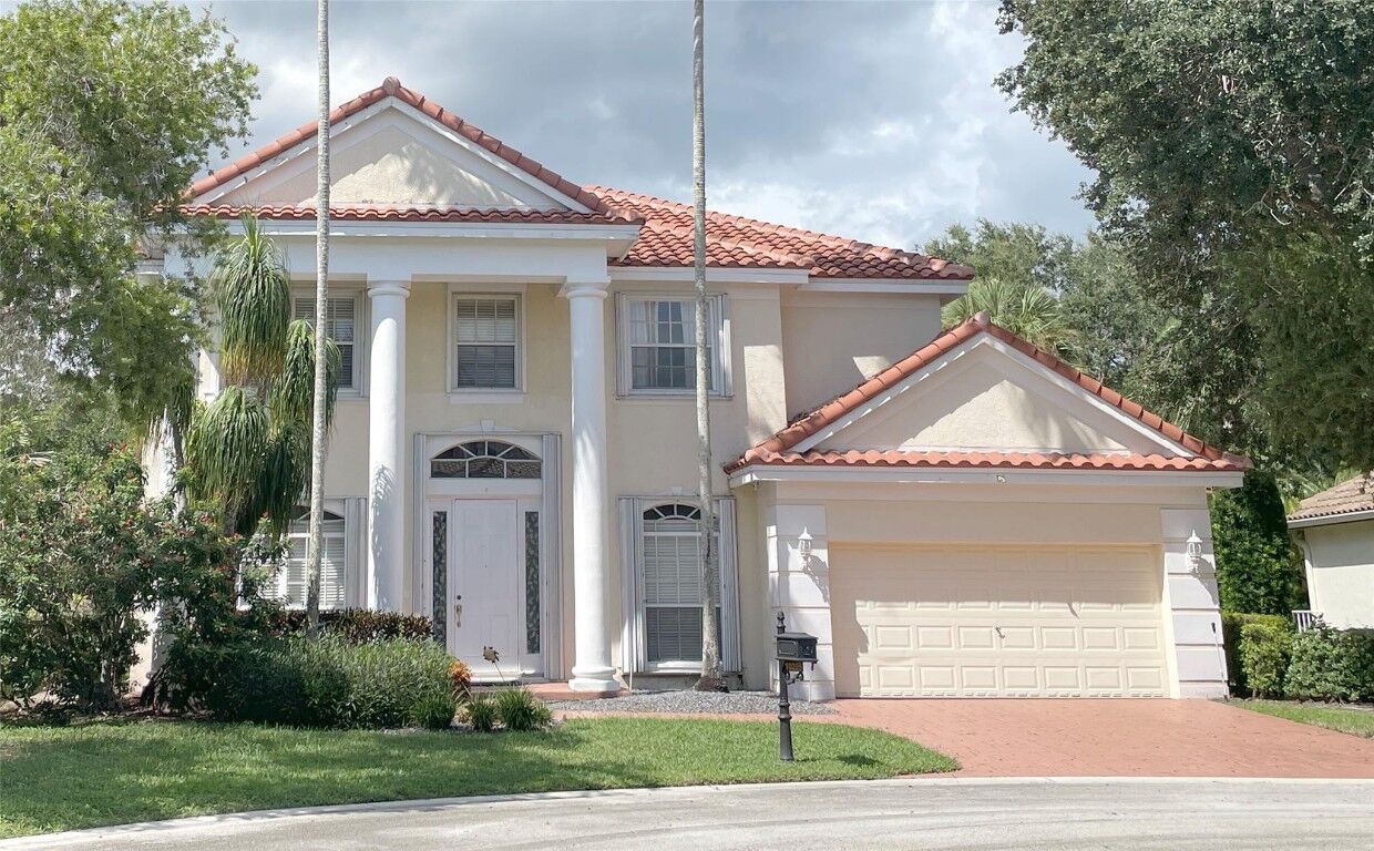 Property Photo: 10225 NW 60th Place FL 33076