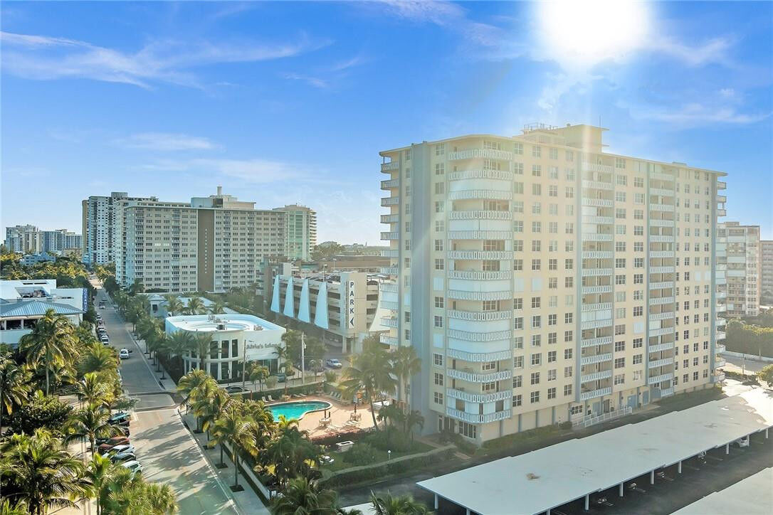 Property Photo:  305 N Pompano Beach Boulevard 1402  FL 33062 