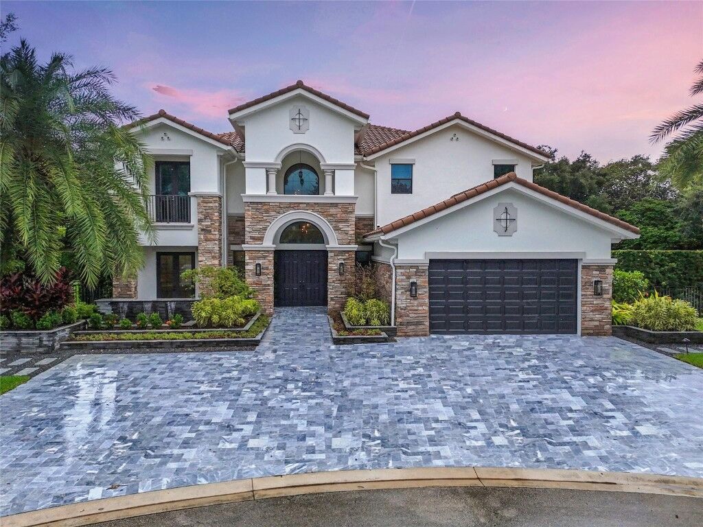 Property Photo:  9455 Spiderlilly Court  FL 33076 