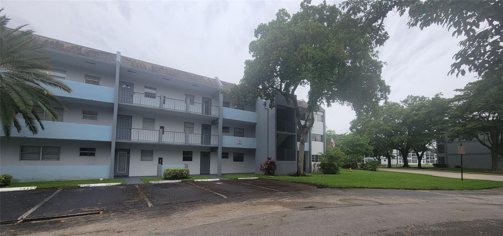 Property Photo:  8321 Sands Point Boulevard 209  FL 33321 