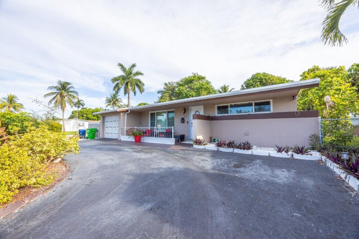 Property Photo:  6791 NW 24th Place  FL 33313 