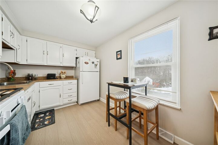 Property Photo:  347 Clavale Dr.  PA 15137 