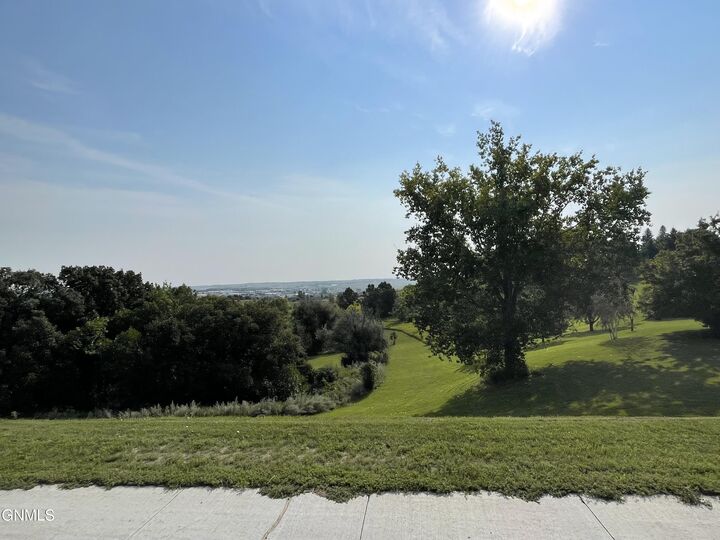 Property Photo:  1313 N 26th Street  ND 58501 