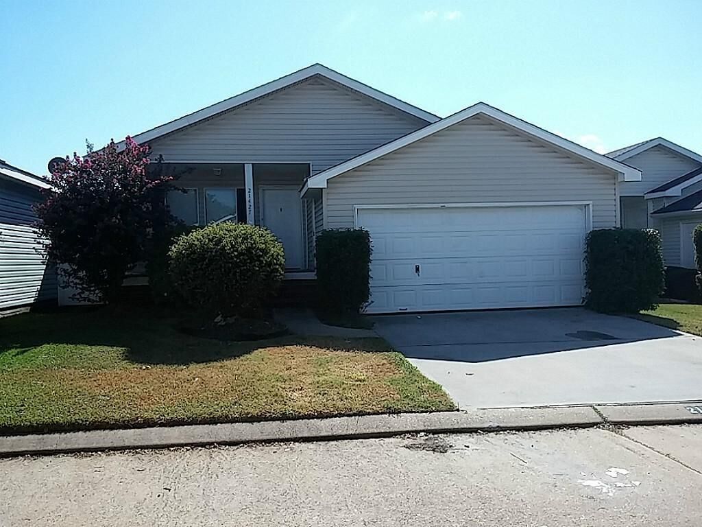 Property Photo: 21427 Sweet Grass Lane TX 77375