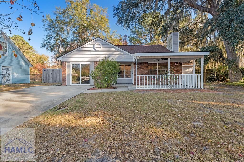 Property Photo:  207 Whippoorwill Lane East  GA 31324 