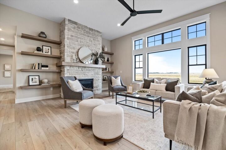 Property Photo:  1915 NE Pond View Court  IA 50021 