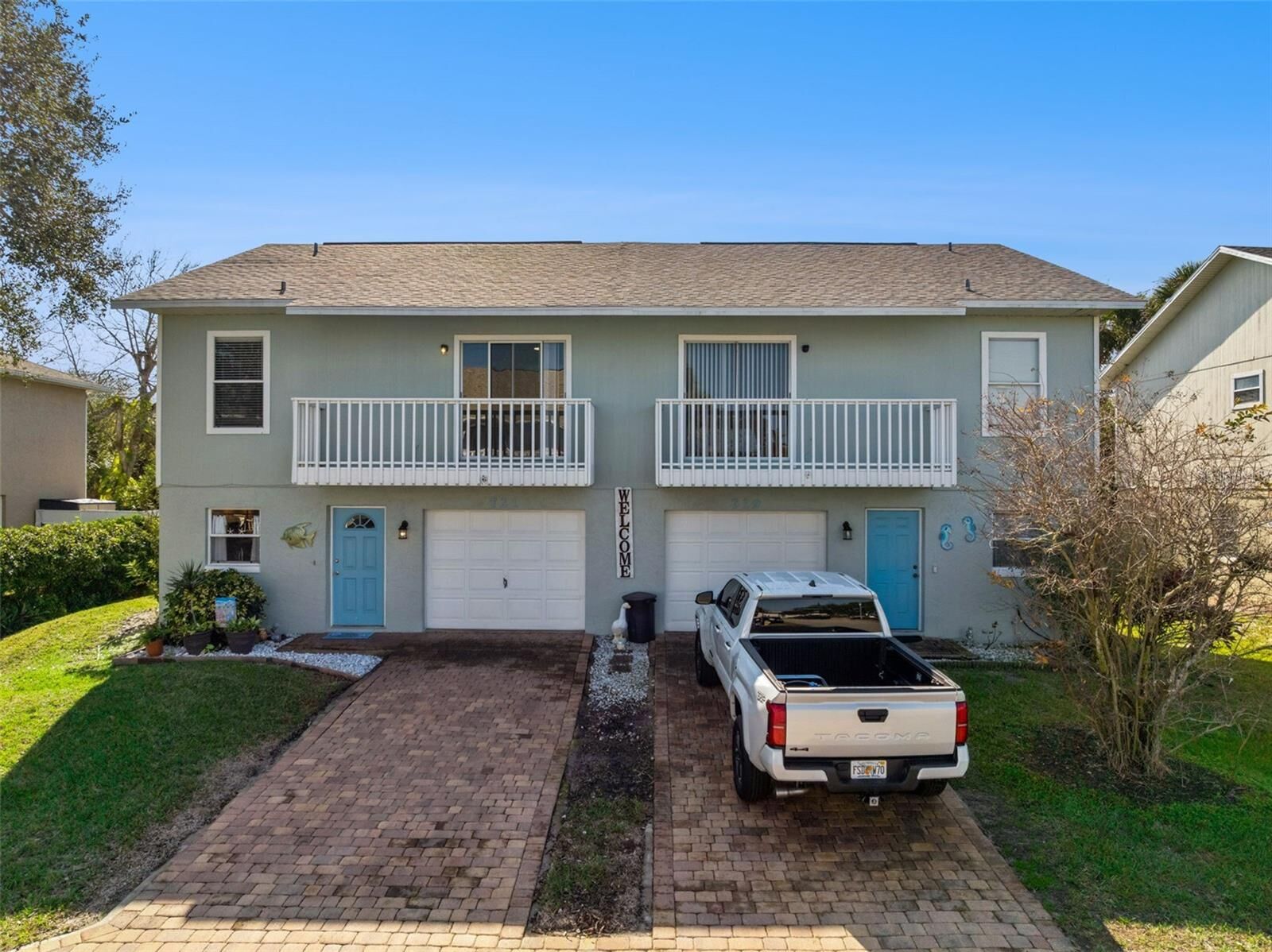 Property Photo:  721 Laurel Bay Circle  FL 32169 
