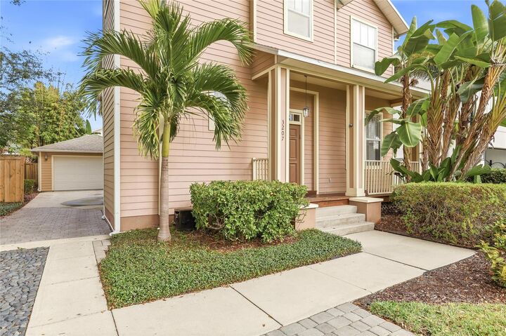 Property Photo:  3207 W Tacon Street  FL 33629 
