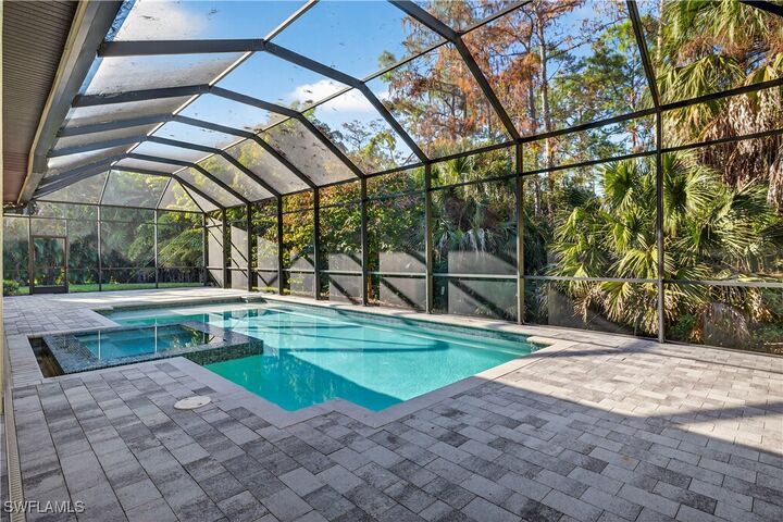 Property Photo:  7405 Acorn Way  FL 34119 