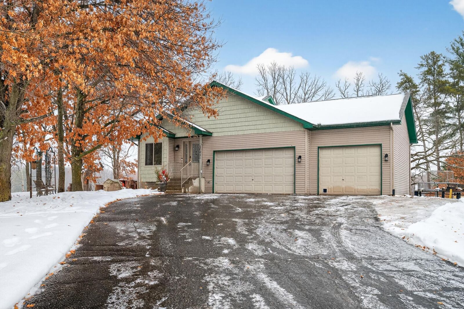 Property Photo:  20431 Eidelweiss Street NW  MN 55011 