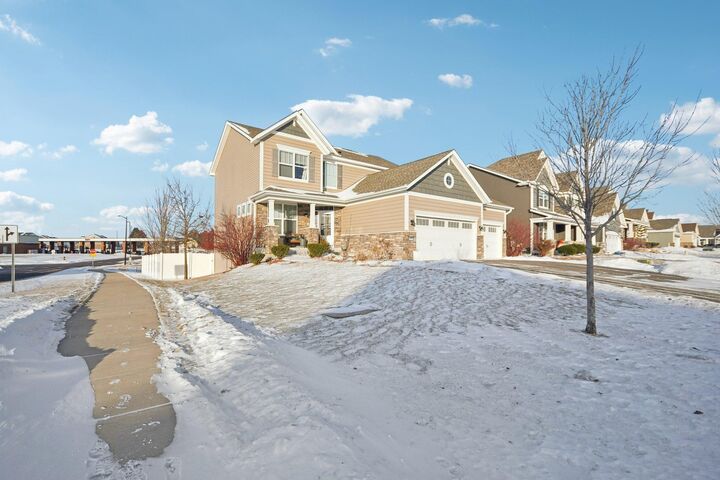 Property Photo:  18468 70th Avenue N  MN 55311 