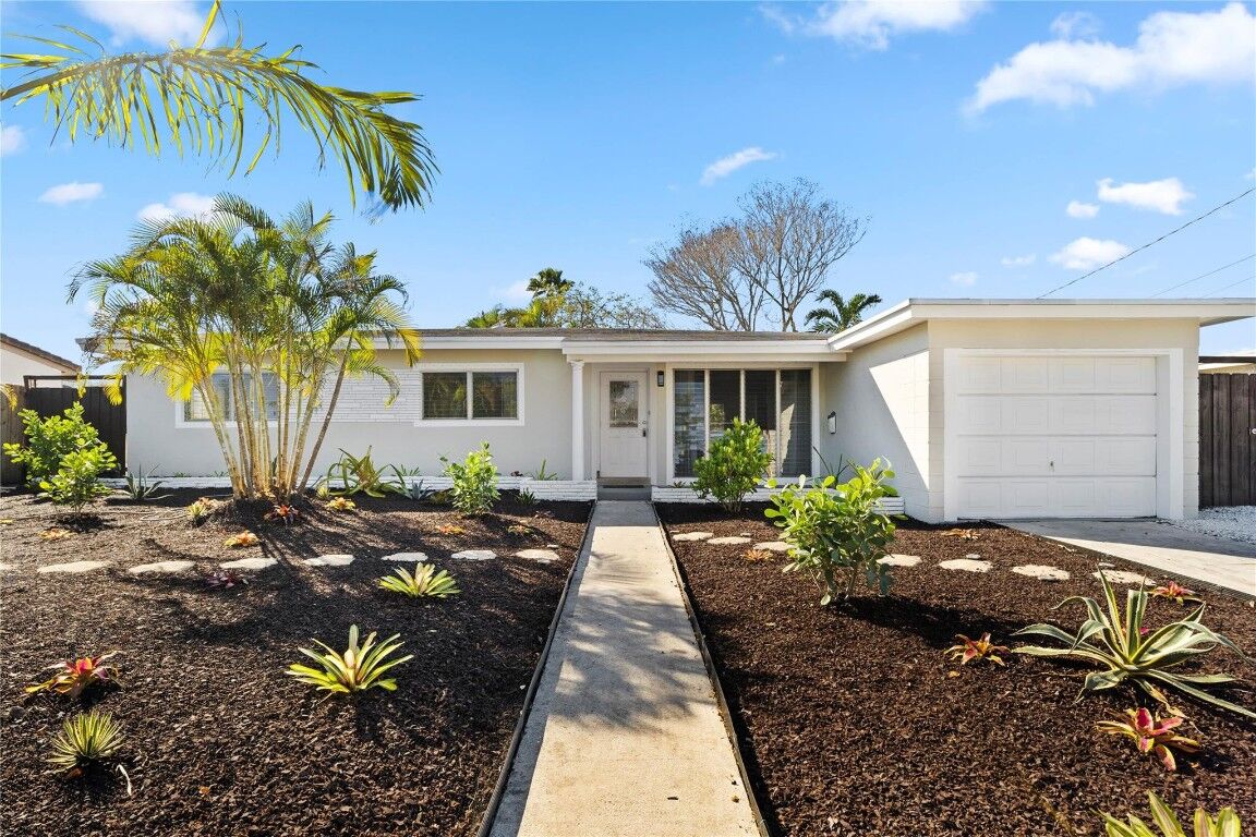 Property Photo:  1701 SW 23rd Avenue  FL 33312 