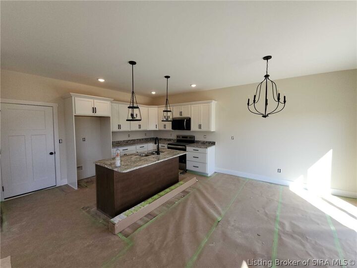 Property Photo: 5207 N Hampton Court Lot #1515 IN 47111