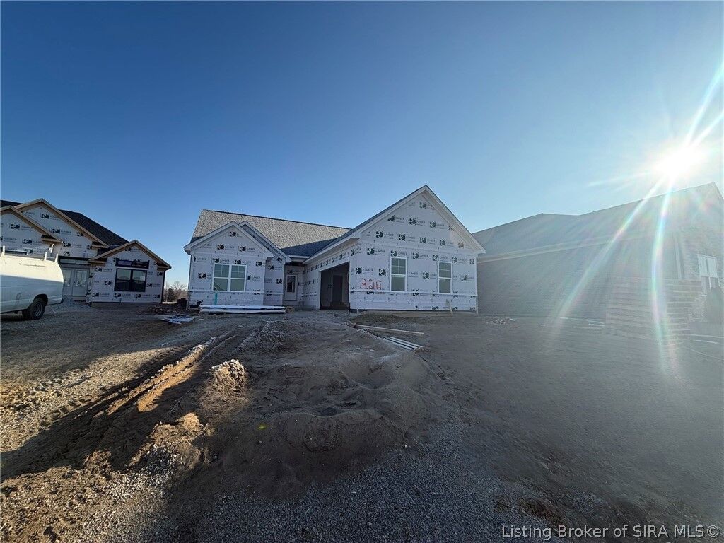 Property Photo:  1712 Greenbrier Place Lot 324  IN 47126 