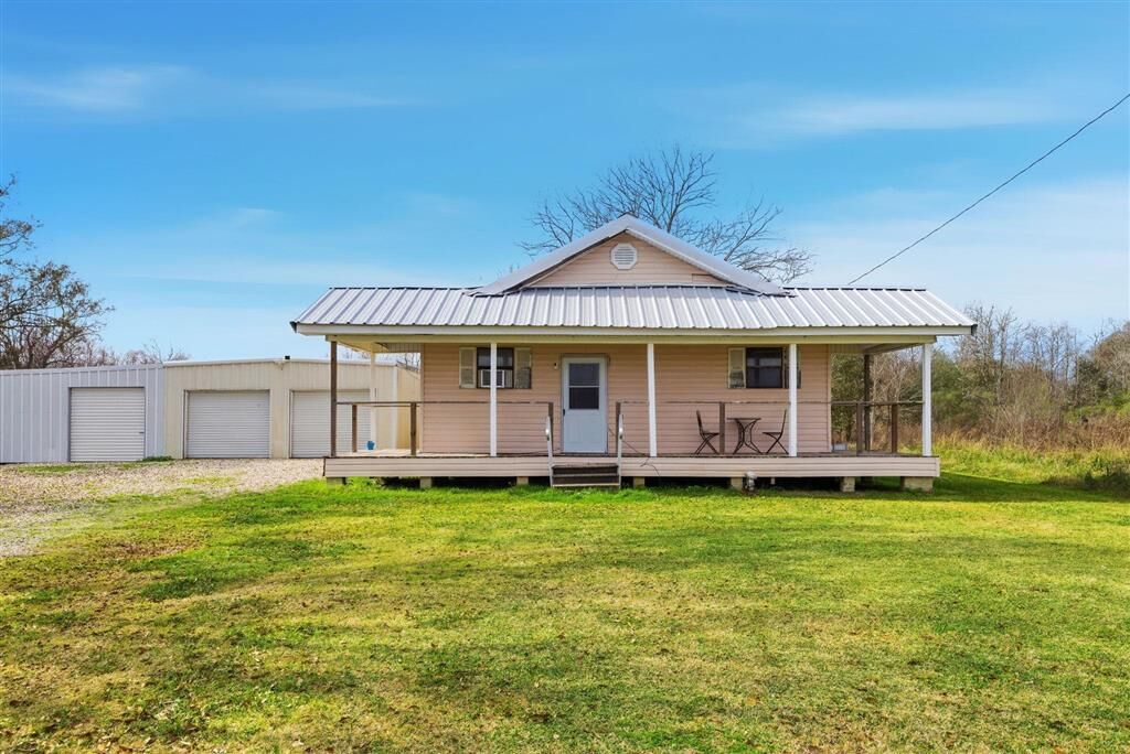 Property Photo:  17263 Highway 101  LA 70647 