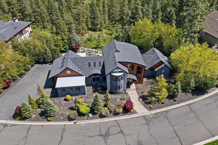 Property Photo:  2503 S Thierman Ln  WA 99223 