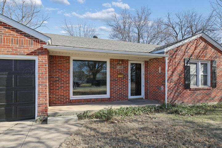 Property Photo: 1005 S Lamar Street TX 79102-1318