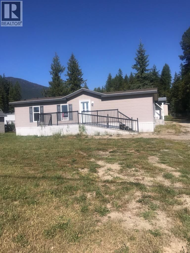 Property Photo: 217 Zacks Road 19 BC V0G 1R1
