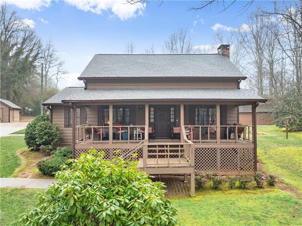 Property Photo:  109 Hickory Trail  GA 30040 