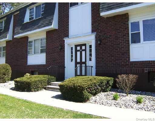 Property Photo:  66 Bon Aire Circle P-7  NY 10901 