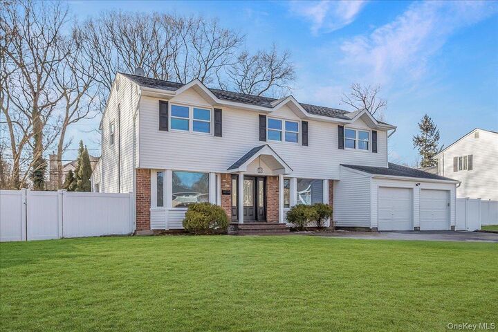 Property Photo:  20 Shirley Court  NY 11725 