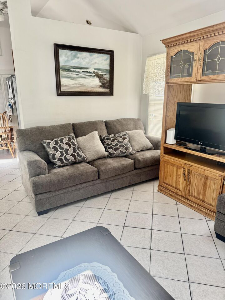 Property Photo:  17 Danby Place  NJ 08742 