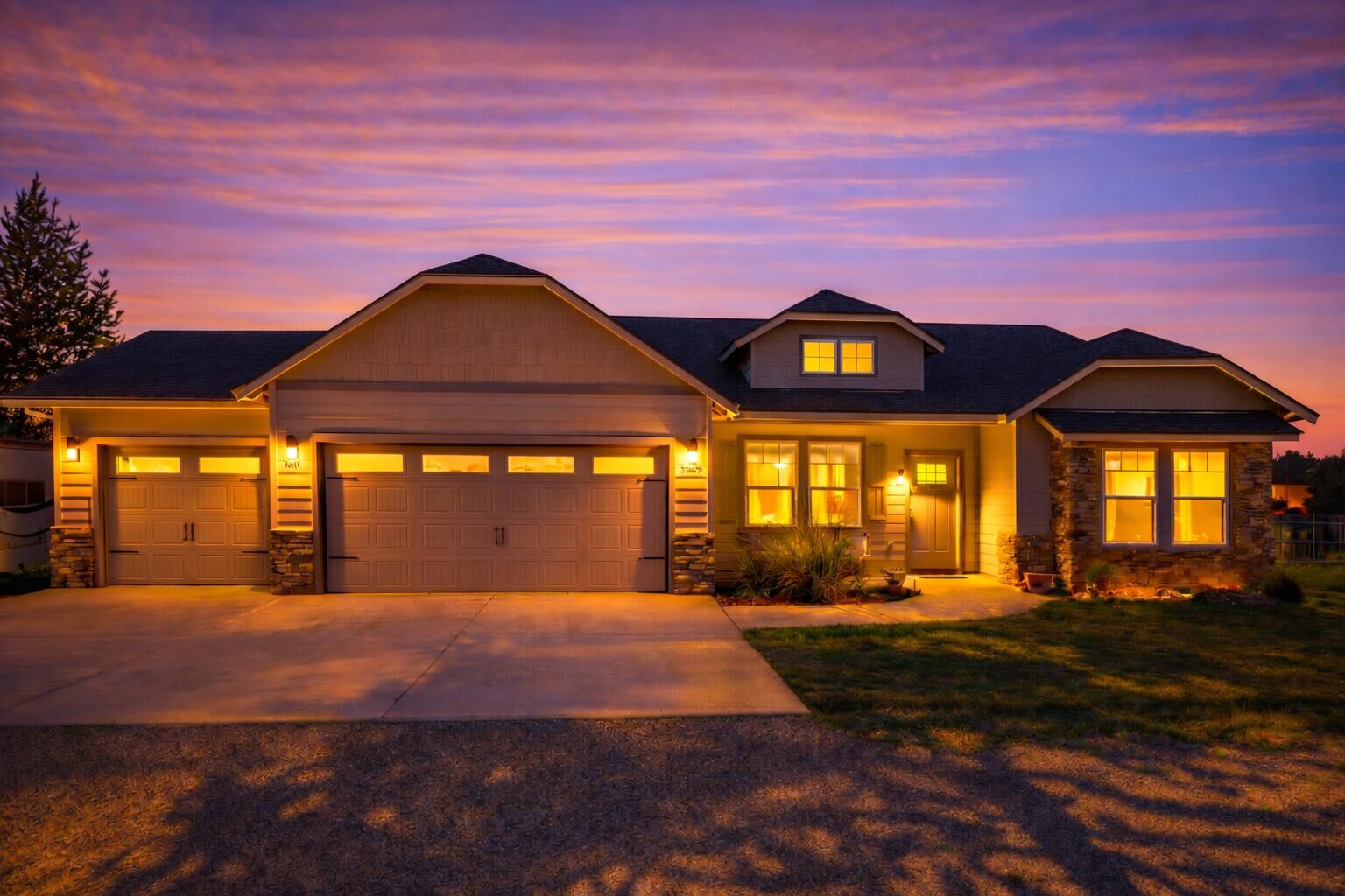 Property Photo: 53475 Bridge Drive OR 97739