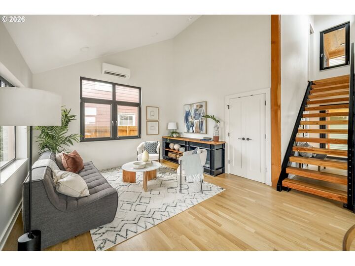 Property Photo:  7135 N Delaware Ave  OR 97217 