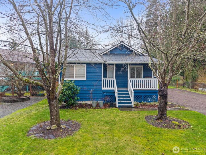 Property Photo:  7575  Railroad Place SE  WA 98065 
