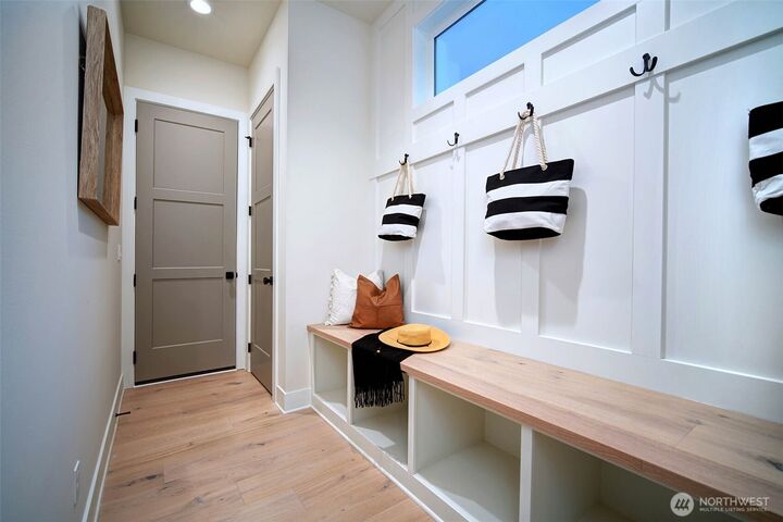 Property Photo:  8718  128th Avenue NE  WA 98033 