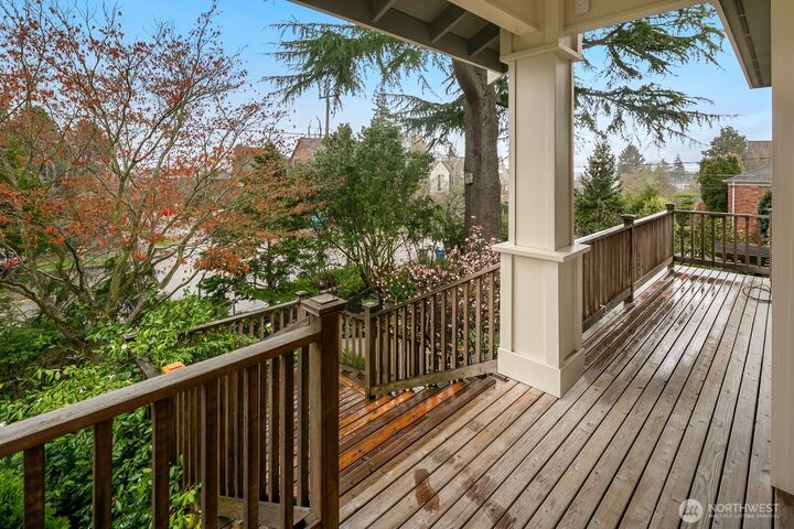 Property Photo: 2901 28th Avenue W WA 98199