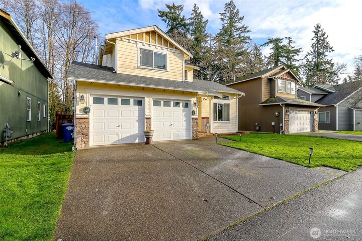 Property Photo: 9925 12th Avenue Ct E WA 98445