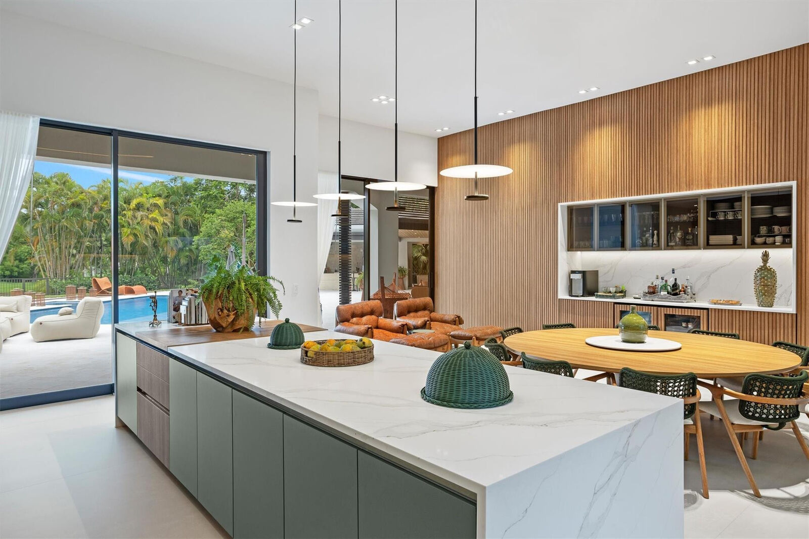 Property Photo:  3340 Paddock Road  FL 33331 