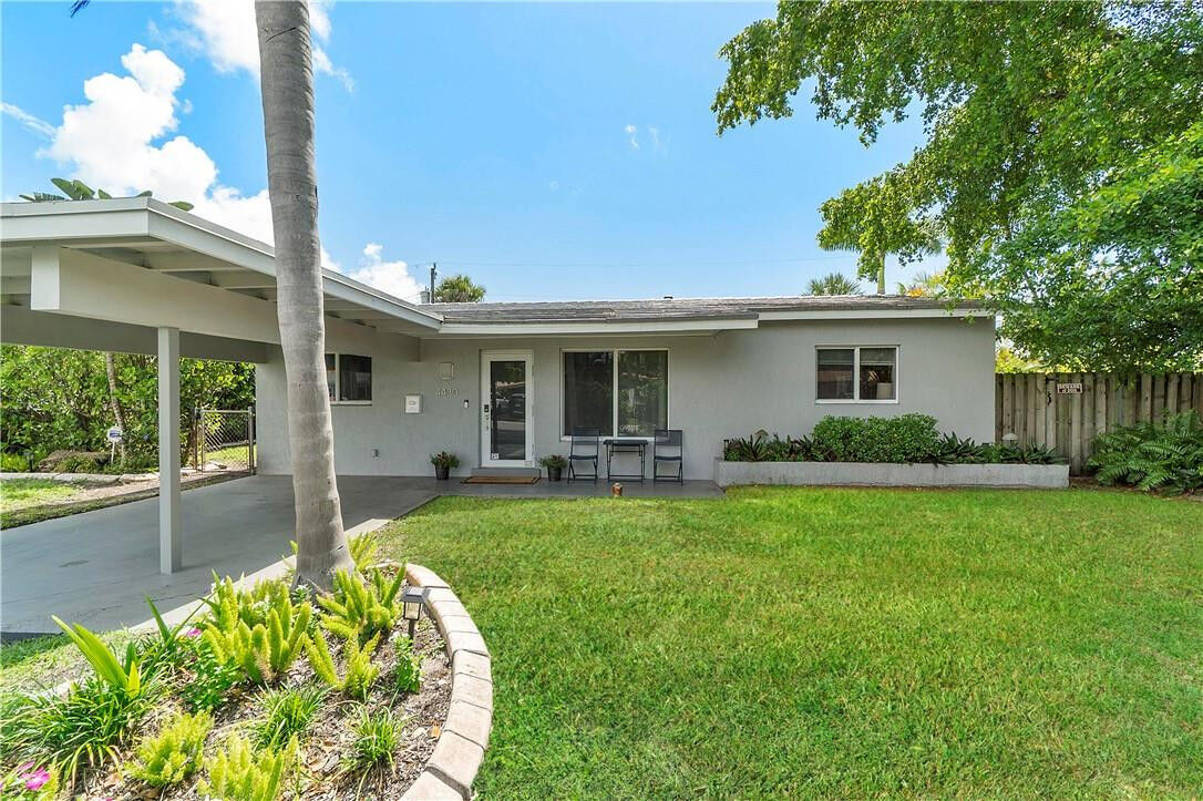 Property Photo: 4430 NE 13th Avenue FL 33334