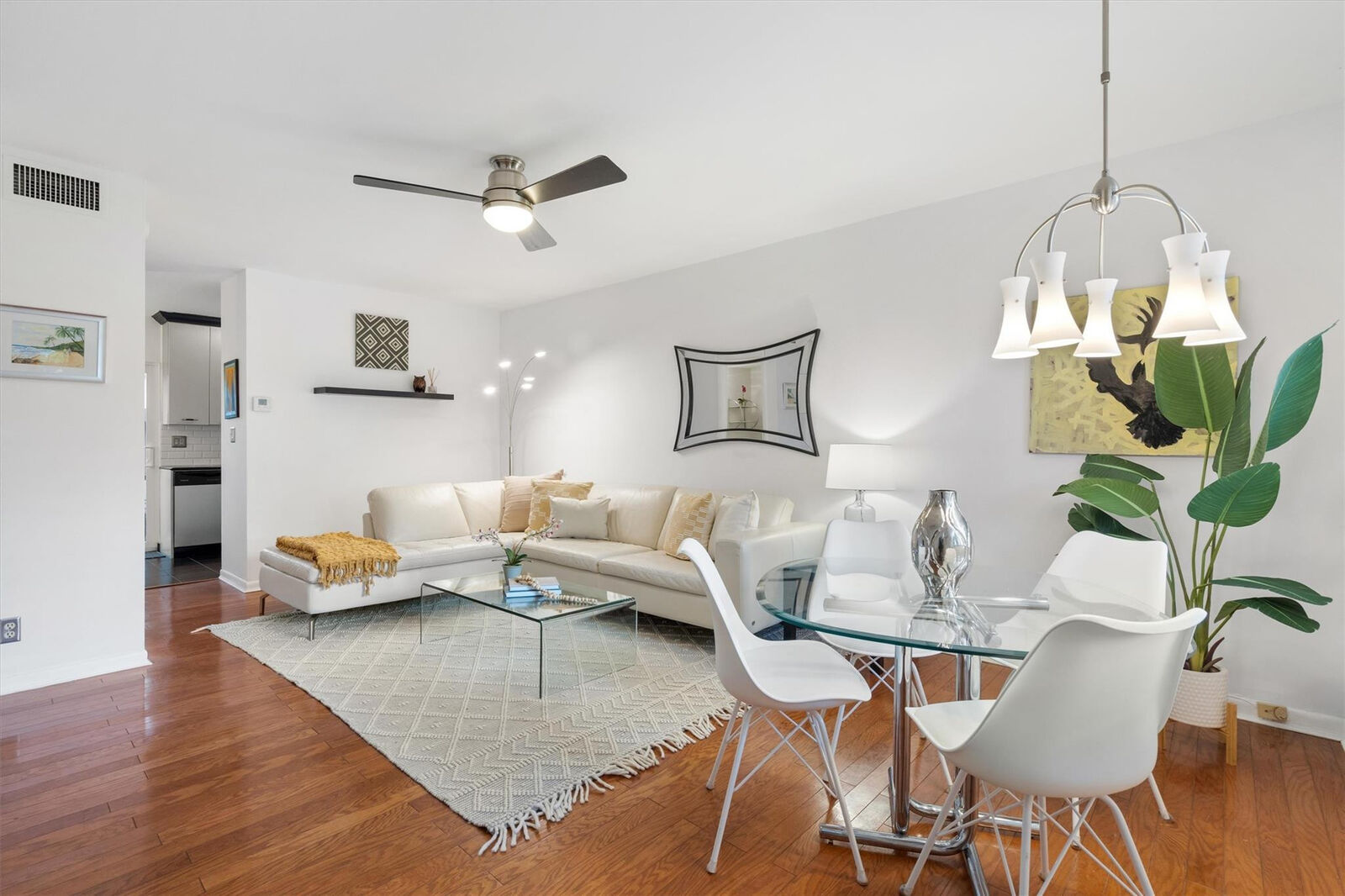 Property Photo:  24 NE 20th Court 6B  FL 33305 