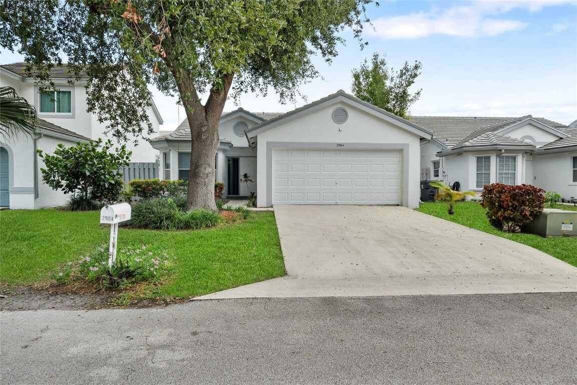 Property Photo:  2964 Torrey Pine Lane  FL 33462 