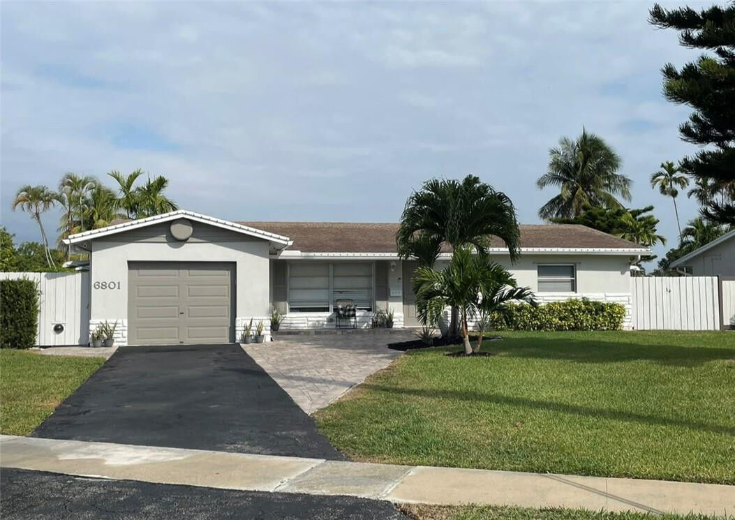 Property Photo:  6801 Merion Court  FL 33068 