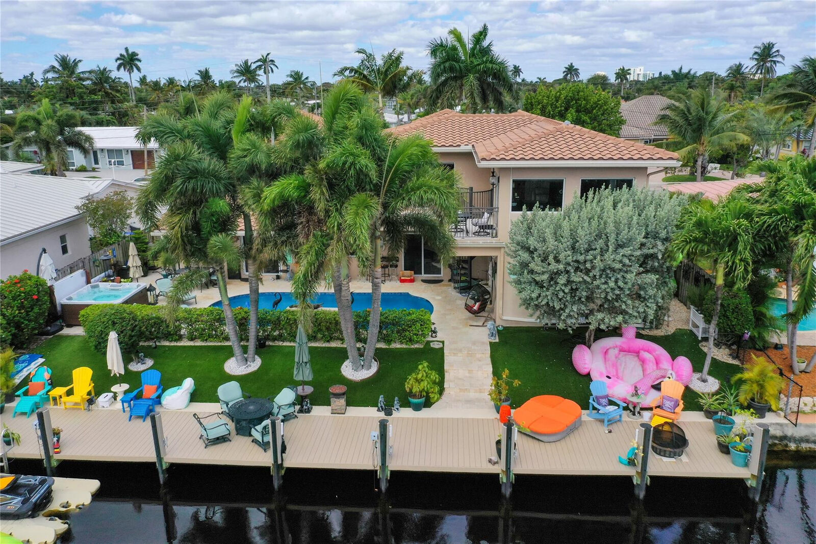 Property Photo:  810 SE 5th Terrace  FL 33060 