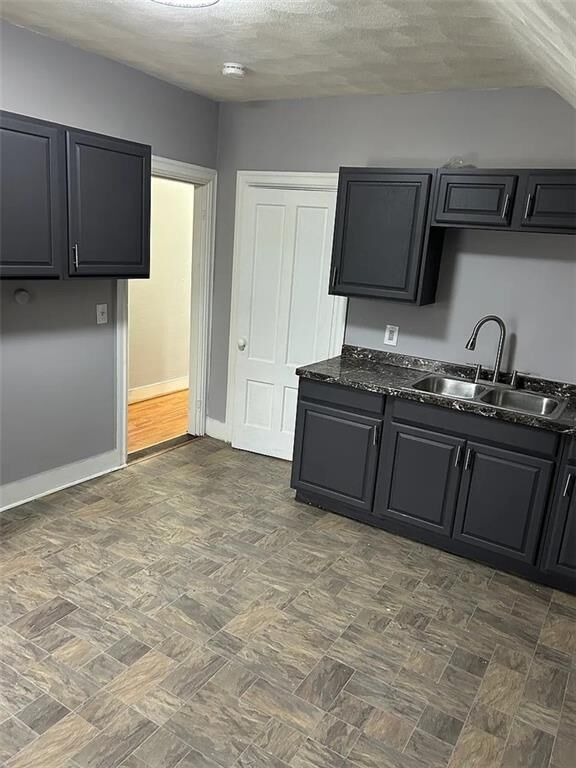 Property Photo:  483 Pontiac Avenue 3  RI 02910 