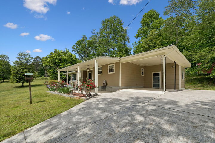 Property Photo: 1484 Blythe Ferry Road TN 37321